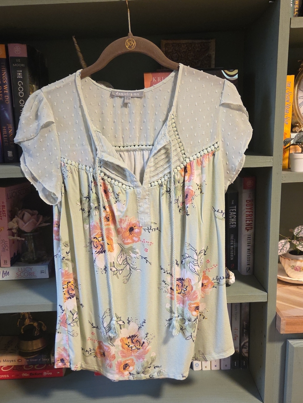 Daniel Rainn Mint Green Floral Pintuck Tie-Neck Blouse